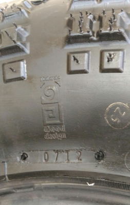 ขายยาง Mud 285/75/16 (33") สวยๆ ขายยาง Mud 285/75/16 (33") สวยๆ