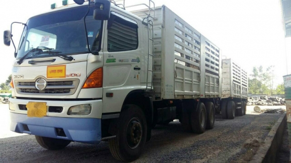 ขายรถพ่วง 22 ล้อ แม่-ลูก กระบะเหล็กคอกเกษตรไม่ดั้ม อู่.สามมิตร รถสวย พร้อมใช้ มี 2 พ่าง ยางสภาพ 70\% HINO 380 ปี.ธ.ค.52 ราคา .1900000 สนใจรีบจองด่วน 0813531946 ขายรถพ่วง 22 ล้อ แม่-ลูก กระบะเหล็กคอกเกษตรไม่ดั้ม อู่.สามมิตร รถสวย พร้อมใช้ มี 2 พ่าง ยางสภาพ 70\% HINO 380 ปี.ธ.ค.52 ราคา .1900000 สนใจรีบจองด่วน 0813531946