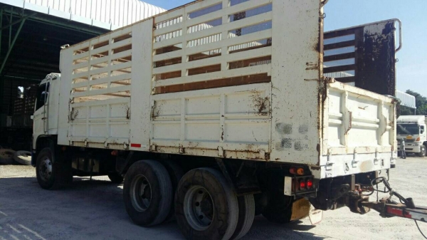 ขายรถพ่วง 22 ล้อ แม่-ลูก กระบะเหล็กคอกเกษตรไม่ดั้ม อู่.สามมิตร รถสวย พร้อมใช้ มี 2 พ่าง ยางสภาพ 70\% HINO 380 ปี.ธ.ค.52 ราคา .1900000 สนใจรีบจองด่วน 0813531946 ขายรถพ่วง 22 ล้อ แม่-ลูก กระบะเหล็กคอกเกษตรไม่ดั้ม อู่.สามมิตร รถสวย พร้อมใช้ มี 2 พ่าง ยางสภาพ 70\% HINO 380 ปี.ธ.ค.52 ราคา .1900000 สนใจรีบจองด่วน 0813531946