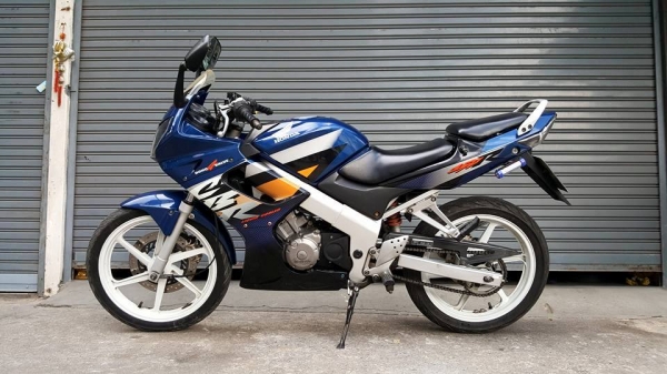 HONDA CBR 150R ตัว TOP ล้อแม็กแท้ศูนย์ สตาร์ทมือ มือแรก ฟรีค่าโอน