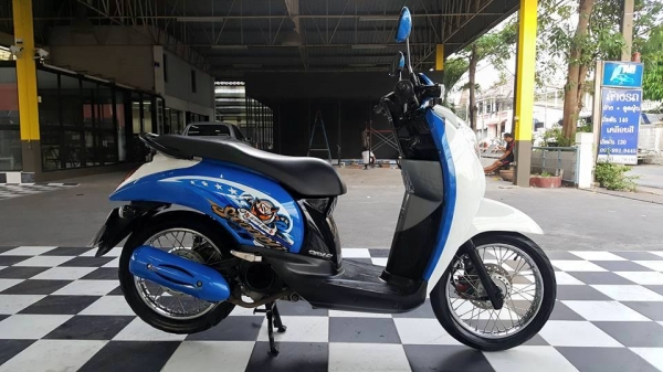 HONDA SCOOPY-i  ระบบหัวฉีด PGM-Fi ประหยัดน้ำมัน ฟรีค่าโอน