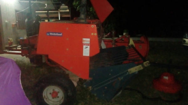 ขายเครื่องอัดฟาง คู้โบต้า HB 130 พลัส ราคา 200000 บาท ด่วน พร้อมใช้งาน วันทูคอล 0986683479 dtac 0991751349 สิทธิ์ คับ ขายเครื่องอัดฟาง คู้โบต้า HB 130 พลัส ราคา 200000 บาท ด่วน พร้อมใช้งาน วันทูคอล 0986683479 dtac 0991751349 สิทธิ์ คับ