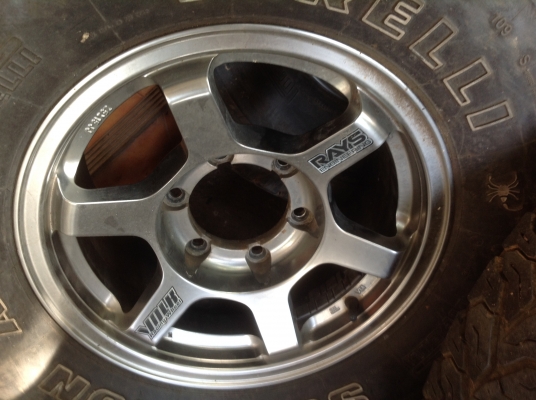 ล้อแม็ก ขอบ 15 6 รู แถมยาง