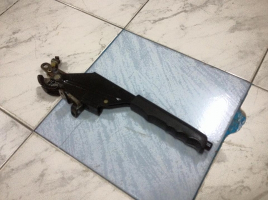 ขายชุดก้านเบรคมือ BMW e30ราคา500 โทร0924462525โส กทม