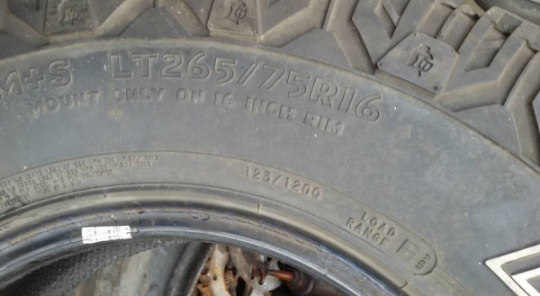 ยางมัดCooper 265/75/16ปี14 มี1คู่ 2400บ.โทร0995357594-0879050181