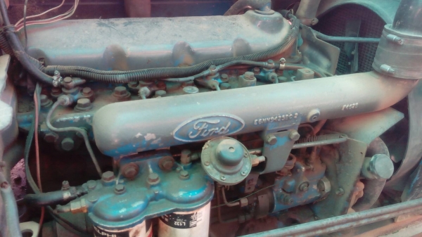 ขายรถไถฟอร์ด 6610 อุปกรณ์ ใบดัน ผาน7 สภาพดี ราคา 280,000บ. สนใจติดต่อ 0835601591 หรือ 0903494058