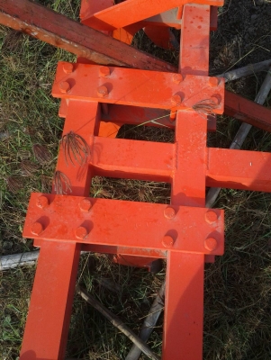 ขายขาขูดหญ้าในร่องอ้อยพร้อมโคลง