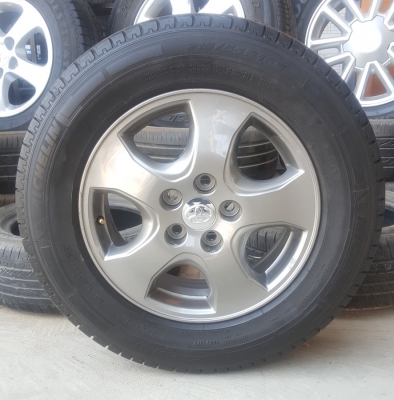 ขายล้อTOYOTA Vigo Smart ขอบ16 ยางปี15 4ล้อ