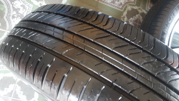 ขายล้อHONDA City 15 หน้าเงาดำ ยางปี 14 4 ล้อ