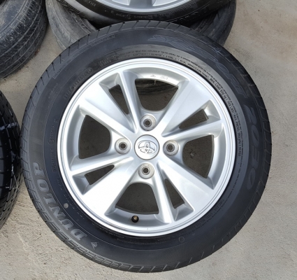 ขายล้อTOYOTA Avanza 15 4รู114 ยางปี14 4 ล้อ