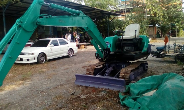 ขายKomatsu PC30-7