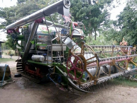 ขายรถเกี่ยวข้าว พ.เจริญการช่าง อุ้ม2.5ตัน เครื่อง210เทอร์โบ โซ่ ลูเลอร์ คอ ตู้ ทำใหม่ สภาพดีมาก ทำงานมา800ไร่ สภาพพร้อมใช้งาน ราคา850,000 สนใจโทร 090-8588220คุณนะ 093-3258446คุณบิว หรือเข้าดูสินค้าอื่นๆได้ที่ www.narong2truck.com หรือ www.truck.in.th/498