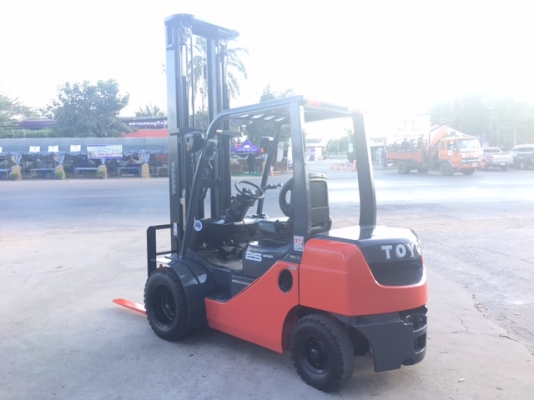 ขายรถโฟลคลิฟท์ TOYOTA 02-8FD25  , เสายกสูง 7 เมตร ,เครื่องยนต์ดีเซลรุ่นใหม่ 1DZIII  รถนำเข้าแท้จากญี่ปุ่น 100\% ( สเปกเสาสูง  7 เมตร หายากมากครับ )