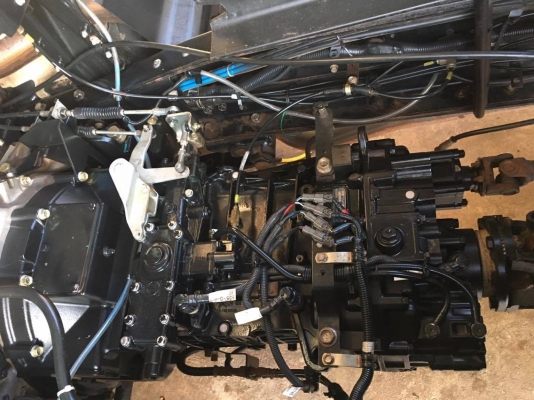 ขาย ISUZU 360 ปี57 รถสวย พร้อม ใช้งาน ยางเต็มหมดวิ่งน้อยครับ