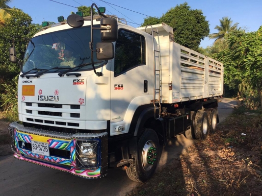 ขาย ISUZU 360 ปี57 รถสวย พร้อม ใช้งาน ยางเต็มหมดวิ่งน้อยครับ