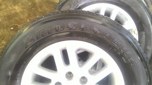 ขายล้อพร้อมยาง