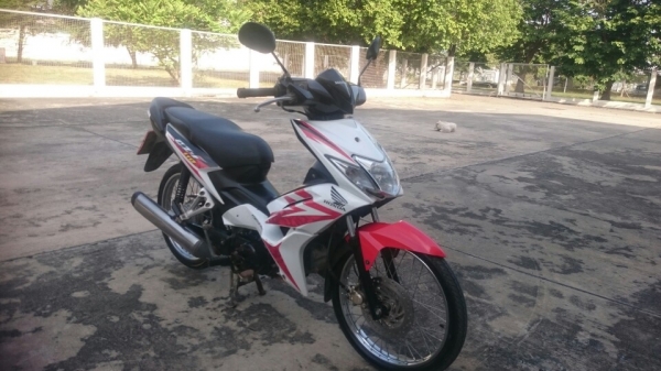 honda czi หัวฉีด เครื่องดีเยี่ยม ภาษีไม่ขาด พร้อมใช้งาน