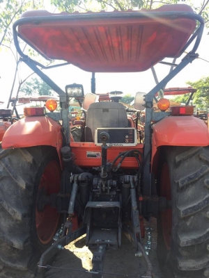 รถไถคูโบต้า รุ่น M7040 ลดเหลือ 360,000 บาท รถไถคูโบต้า รุ่น M7040 ลดเหลือ 360,000 บาท