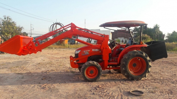 ขายตักบุ้งกี๋รถไถ Kubota ใส่รถรุ่น L3608,L4508,L4708 ได้ครับ