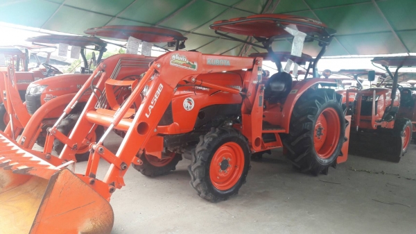 ขายตักบุ้งกี๋รถไถ Kubota ใส่รถรุ่น L3608,L4508,L4708 ได้ครับ