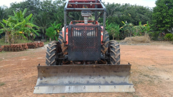 ขายรถไถ KUBOTA M7040 พร้อมดันหน้า ผาน6 เมืองทอง ราคา 440,000 มีเล่มทะเบียนพร้อมโอน มีรถขนส่งบริการ สนใจสอบถามได้ DC Tractor Rayong อ.แกลง ระยอง 0818618678, 0899347475 id line=0818618678 id line=0899347475 https://www.facebook.com/DC-Tractor-Rayong-307154 ขายรถไถ KUBOTA M7040 พร้อมดันหน้า ผาน6 เมืองทอง ราคา 440,000 มีเล่มทะเบียนพร้อมโอน มีรถขนส่งบริการ สนใจสอบถามได้ DC Tractor Rayong อ.แกลง ระยอง 0818618678, 0899347475 id line=0818618678 id line=0899347475 https://www.facebook.com/DC-Tractor-Rayong-307154