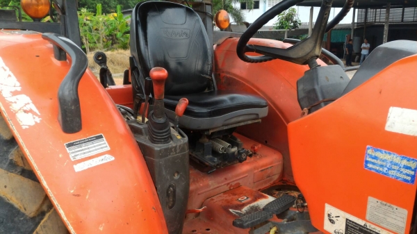 ขายรถไถ KUBOTA M7040 พร้อมดันหน้า ผาน6 เมืองทอง ราคา 440,000 มีเล่มทะเบียนพร้อมโอน มีรถขนส่งบริการ สนใจสอบถามได้ DC Tractor Rayong อ.แกลง ระยอง 0818618678, 0899347475 id line=0818618678 id line=0899347475 https://www.facebook.com/DC-Tractor-Rayong-307154 ขายรถไถ KUBOTA M7040 พร้อมดันหน้า ผาน6 เมืองทอง ราคา 440,000 มีเล่มทะเบียนพร้อมโอน มีรถขนส่งบริการ สนใจสอบถามได้ DC Tractor Rayong อ.แกลง ระยอง 0818618678, 0899347475 id line=0818618678 id line=0899347475 https://www.facebook.com/DC-Tractor-Rayong-307154