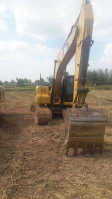 แบคโฮ CAT320D คอมมอลเรล กระบอกดำ ญี่ปุ่น ใช้งาน 2,800 ชั่วโมง ปี 57 ซื้อมือหนึ่งจากเมโทรแคท  ขายทั้งดาวน์หรือเงินสด