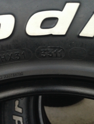 BF 265 70 r16 คละปี 1คู่ ไว้เป็นยางอะไหล่ T.061-9030026 ส่งต่างจังหวัดได้ครับ BF 265 70 r16 คละปี 1คู่ ไว้เป็นยางอะไหล่ T.061-9030026 ส่งต่างจังหวัดได้ครับ