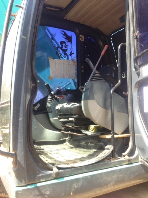 ขายด่วน  KOBELCO SK200-8 YN12 SUPER  รถสภาพพร้อมใช้งาน เครื่องปั้มดีเยี่ยม โซ่ช่วงล่างเต็ม พร้อมใช้งาน เอวแน่น ไฟฟ้าสมบูรณ์ เอกสารเล่มทะเบียน