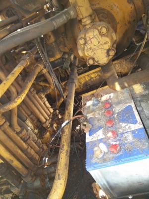 รถขุด CAT60-3 เก่าไทยขายตามสภาพ รถยังทำงานได้ปกติ แต่มีรั่วซึมบ้าง รถขุด CAT60-3 เก่าไทยขายตามสภาพ รถยังทำงานได้ปกติ แต่มีรั่วซึมบ้าง