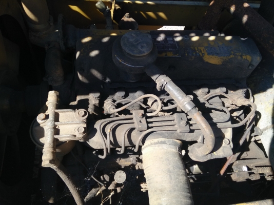 รถขุด CAT60-3 เก่าไทยขายตามสภาพ รถยังทำงานได้ปกติ แต่มีรั่วซึมบ้าง รถขุด CAT60-3 เก่าไทยขายตามสภาพ รถยังทำงานได้ปกติ แต่มีรั่วซึมบ้าง