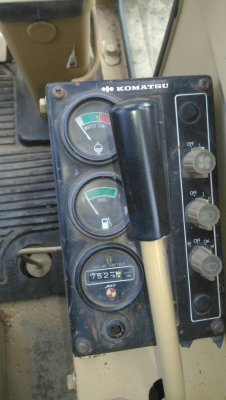 ขายKOMATSU  PC60-5  รถสวย..เครื่องปั๊มดี  ไฟฟ้าเต็ม  เอวแน่น..สภาพดี พร้อมใช้..เอกสารครบ..โทร..089-3818694  ดวงนภา