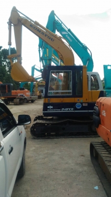 ขายKOMATSU  PC60-5  รถสวย..เครื่องปั๊มดี  ไฟฟ้าเต็ม  เอวแน่น..สภาพดี พร้อมใช้..เอกสารครบ..โทร..089-3818694  ดวงนภา
