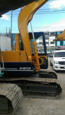 ขายKOMATSU  PC60-5  รถสวย..เครื่องปั๊มดี  ไฟฟ้าเต็ม  เอวแน่น..สภาพดี พร้อมใช้..เอกสารครบ..โทร..089-3818694  ดวงนภา