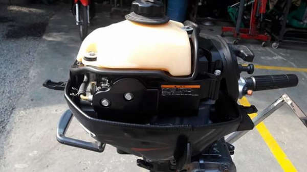 เครื่องเรือ YAMAHA 2 แรง 4 จังหวะ