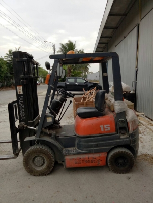 ขายรถยก toyota 1.5 ตัน 3 เมตร เบนซิน เกียธรรมดา