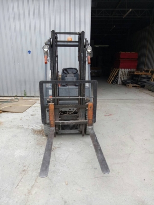 ขายรถยก toyota 1.5 ตัน 3 เมตร เบนซิน เกียธรรมดา ขายรถยก toyota 1.5 ตัน 3 เมตร เบนซิน เกียธรรมดา