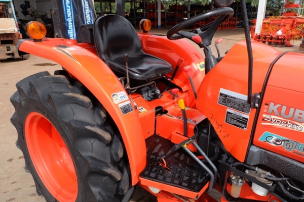 รถไถมือสอง L3608SP +ใบมีด + ผาน 1 ตัว รถสวยๆใหม่ๆ ดาวน์เริ่มต้านเพียง 10,000 บาทเท่านั้น  สนใจ โทรเลย 089-0111624