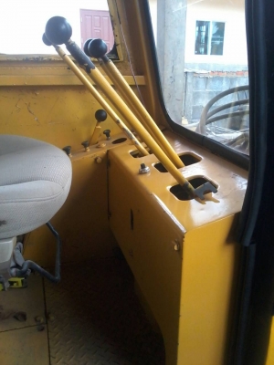 รถแมคโครโคโมสุpc20