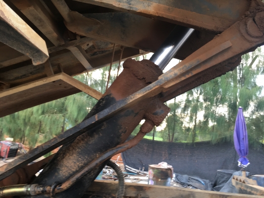 ขายด่วนกะบะดั้ม พร้อมชุดดั้มราคาเบาๆ ขายด่วนกะบะดั้ม พร้อมชุดดั้มราคาเบาๆ