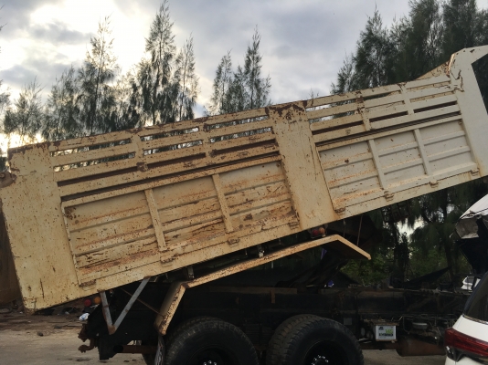 ขายด่วนกะบะดั้ม พร้อมชุดดั้มราคาเบาๆ