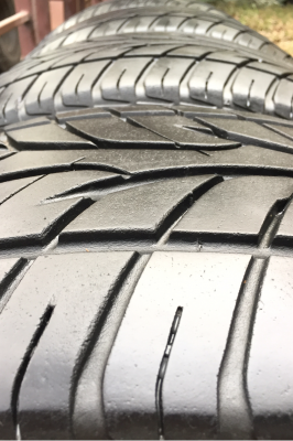 ยาง FALKEN 265 60 18 กลางปี14 ดอกเต็ม ใช้กันยาว ราคาไม่แพง