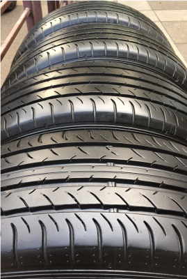 ยาง Dunlop 225 60 18 ปี15 ดอกเต็ม ไม่มีปะ ใช้กันยาว ราคาไม่แพง