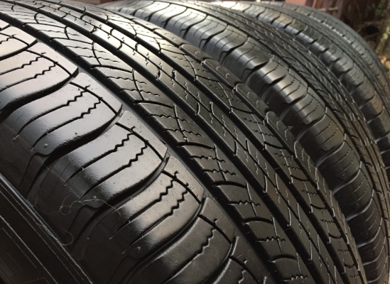 ยาง Michelin 265 65 17 สิ้นปี14 ดอกเต็ม ใช้ยาว ราคาไม่แพง ยาง Michelin 265 65 17 สิ้นปี14 ดอกเต็ม ใช้ยาว ราคาไม่แพง