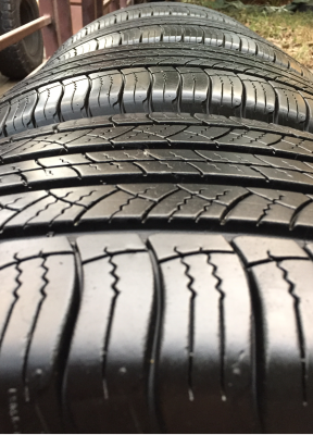 ยาง Michelin 265 65 17 สิ้นปี14 ดอกเต็ม ใช้ยาว ราคาไม่แพง ยาง Michelin 265 65 17 สิ้นปี14 ดอกเต็ม ใช้ยาว ราคาไม่แพง