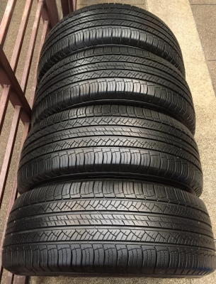 ยาง Michelin 265 65 17 สิ้นปี14 ดอกเต็ม ใช้ยาว ราคาไม่แพง ยาง Michelin 265 65 17 สิ้นปี14 ดอกเต็ม ใช้ยาว ราคาไม่แพง