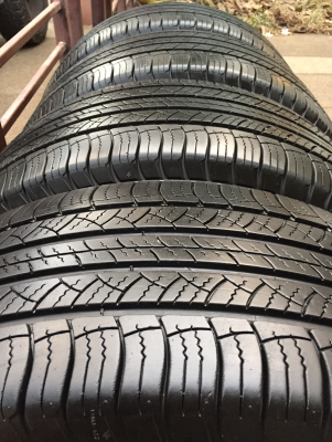 ยาง Michelin 265 65 17 สิ้นปี14 ดอกเต็ม ใช้ยาว ราคาไม่แพง ยาง Michelin 265 65 17 สิ้นปี14 ดอกเต็ม ใช้ยาว ราคาไม่แพง