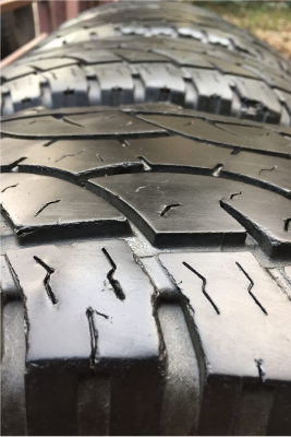 ยาง All Deestone 235 75 15 ปี14 ดอกเยอะ พร้อมใช้งาน ราคาไม่แพง