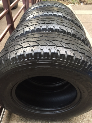 ยาง All Deestone 235 75 15 ปี14 ดอกเยอะ พร้อมใช้งาน ราคาไม่แพง