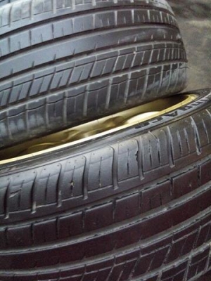 แม็ก 17 กว้าง 7 ออฟ 40 พร้อมยางปลายปี 15 ราคา 7500 บาท